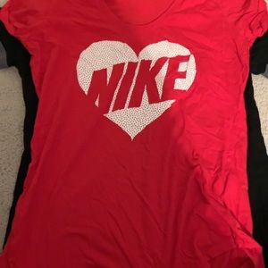 Short sleeve Nike t-shirt
